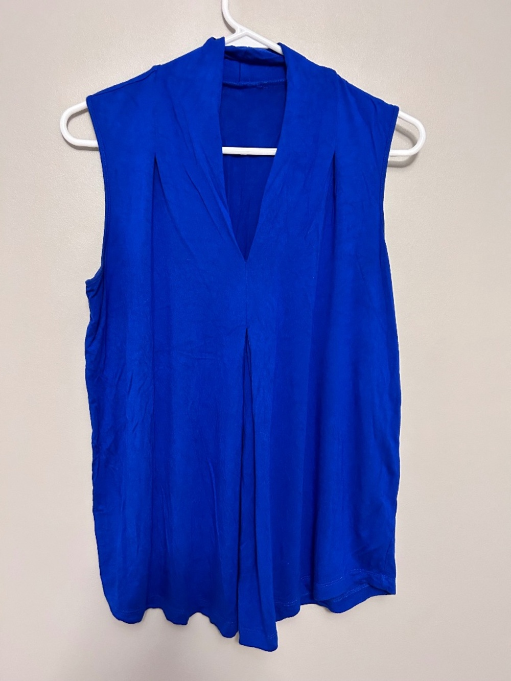 Women’s sleeveless top